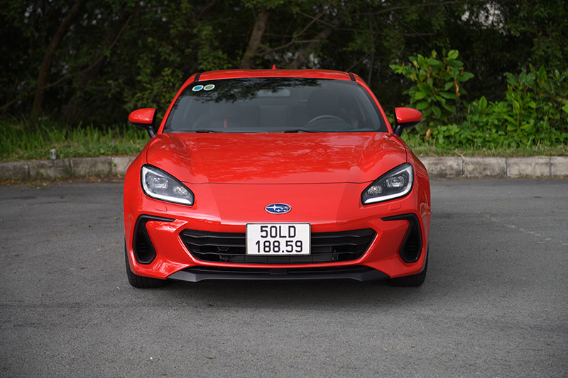 khach-hang-yeu-the-thao-chon-subaru-brz-2024