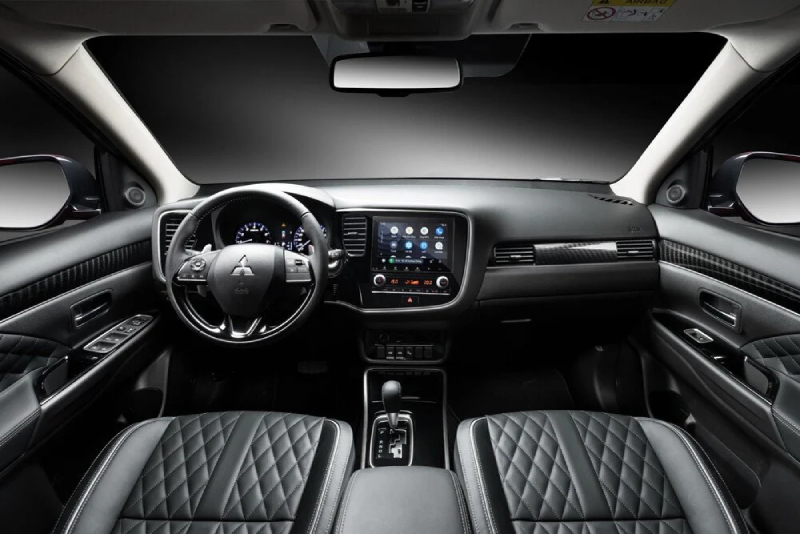 so-sanh-subaru-forester-hay-mitsubishi-outlander