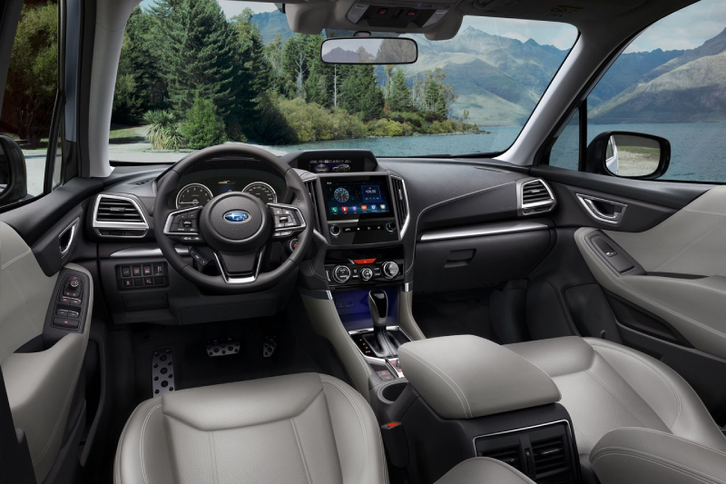 so-sanh-subaru-forester-hay-mitsubishi-outlander